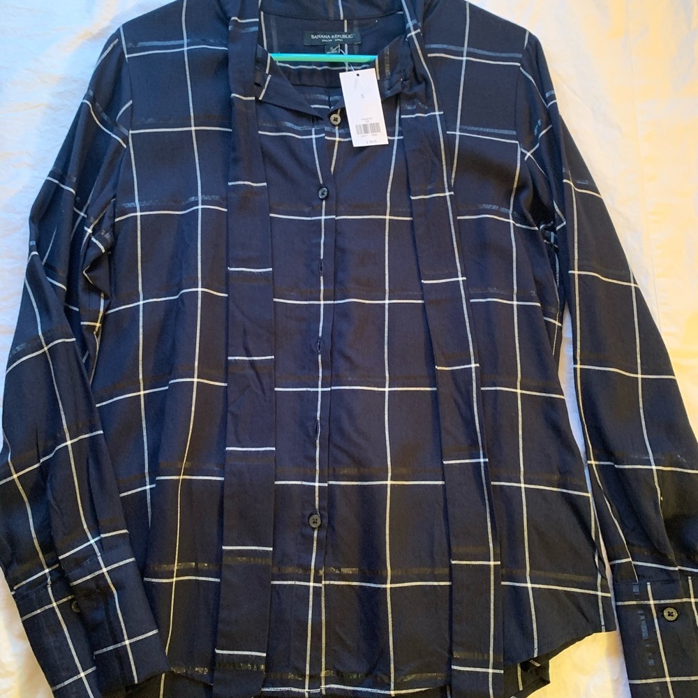 Navy blue BR button down blouse